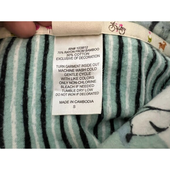 Munki Munki Button-Front Top & Bottom Penguin Print Pajama Set Size S - Picture 16 of 16